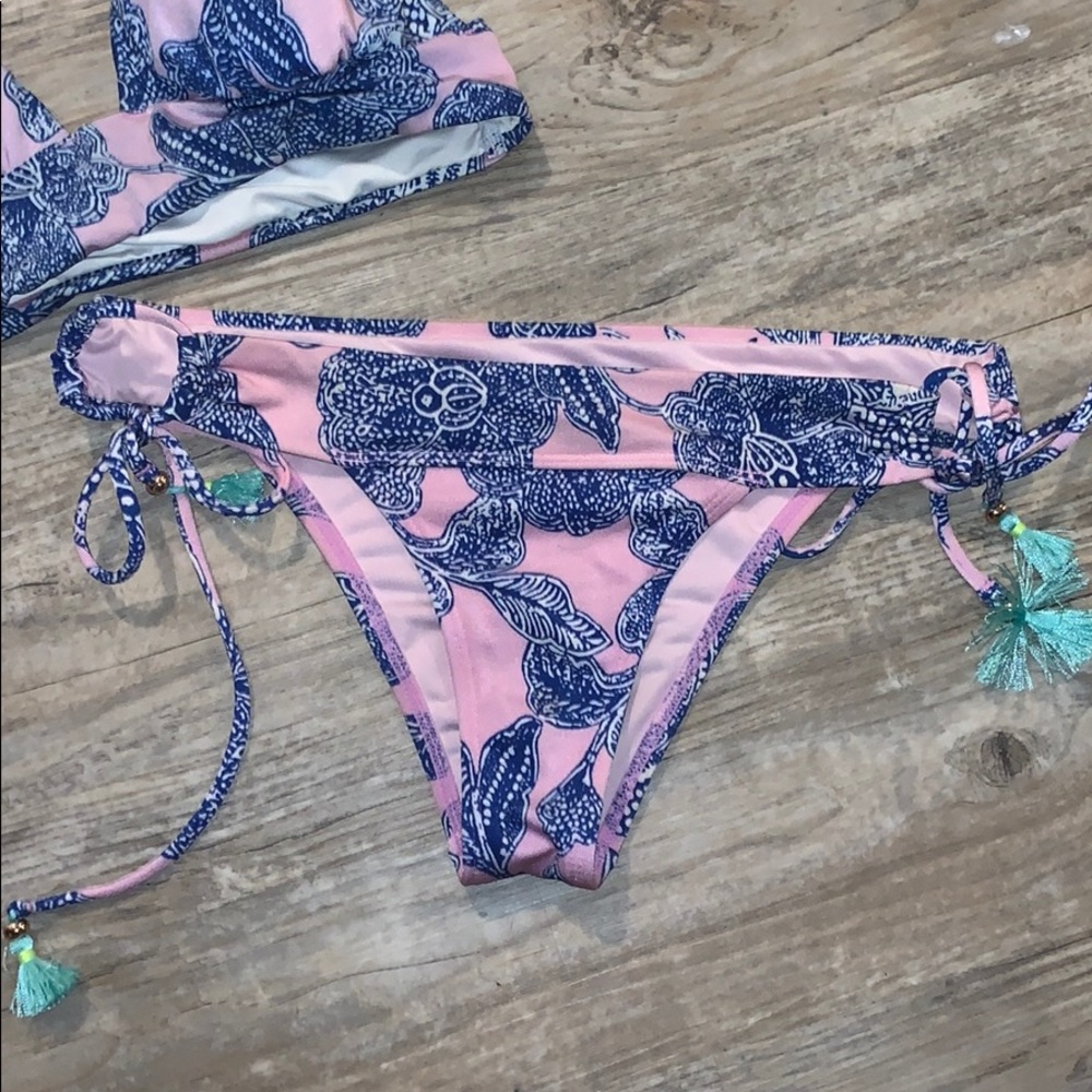 VS bikini - Picture 3 of 5